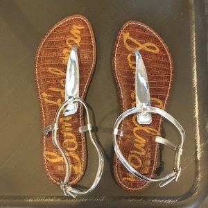 Sam Edelman Women’s GiGi Thong Silver Sandal